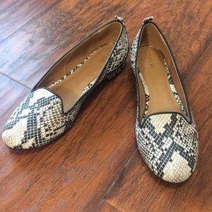 Nordstrom snake skin loafer flats. Never worn!